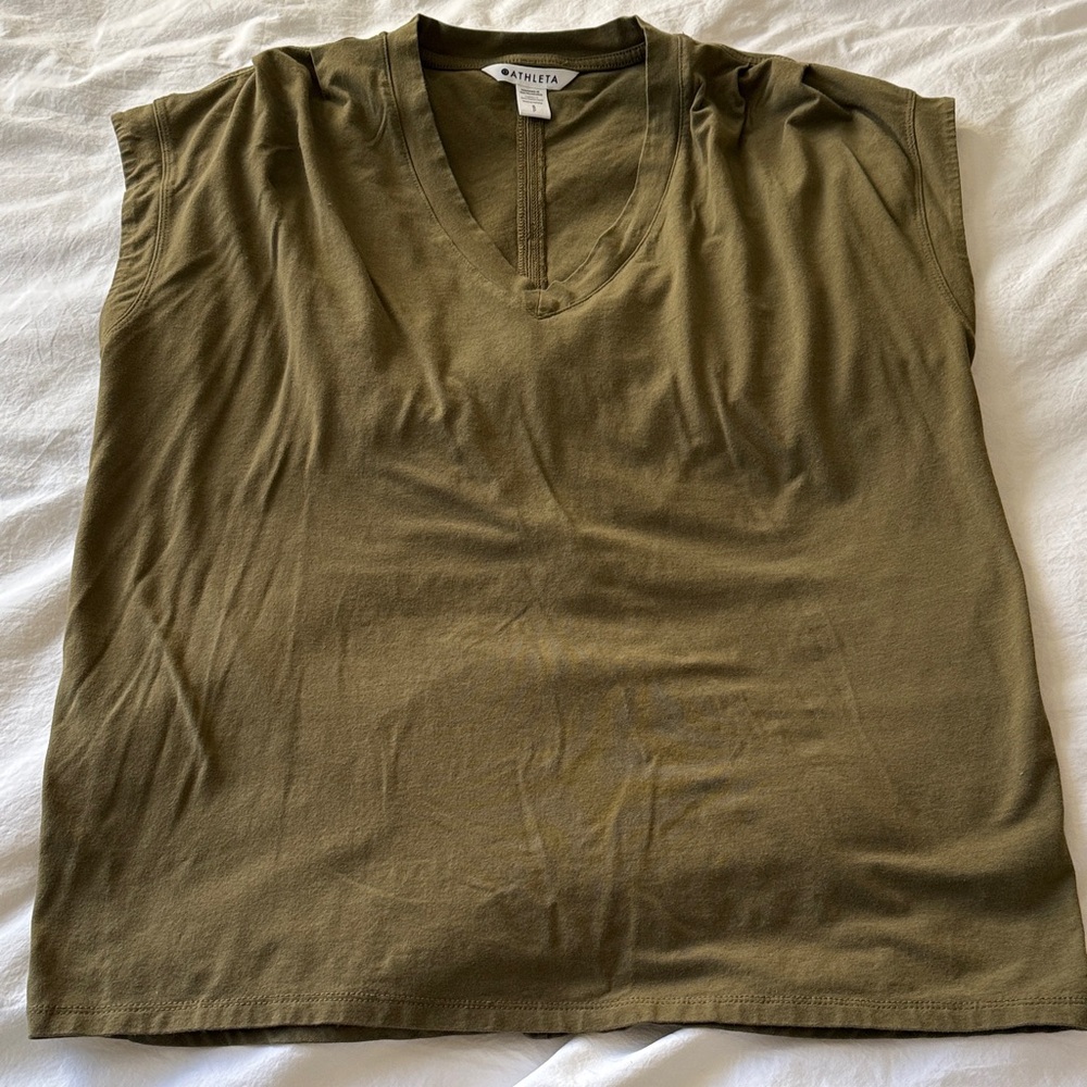 Athleta Outbound Twist Tee, Olive, size Small